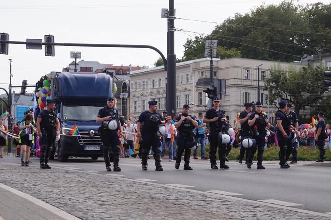 III Bydgoski Marsz Równości 2024. Rozśpiewany tłum przeszedł ulcami miasta