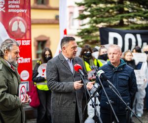 Smogowe płuca trafiły do Nowej Rudy. Zobacz zdjęcia instalacji!