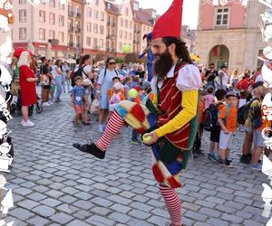 Wrocławski Festiwal Krasnoludków 2024. Tłumy skrzatów opanują ulice miasta