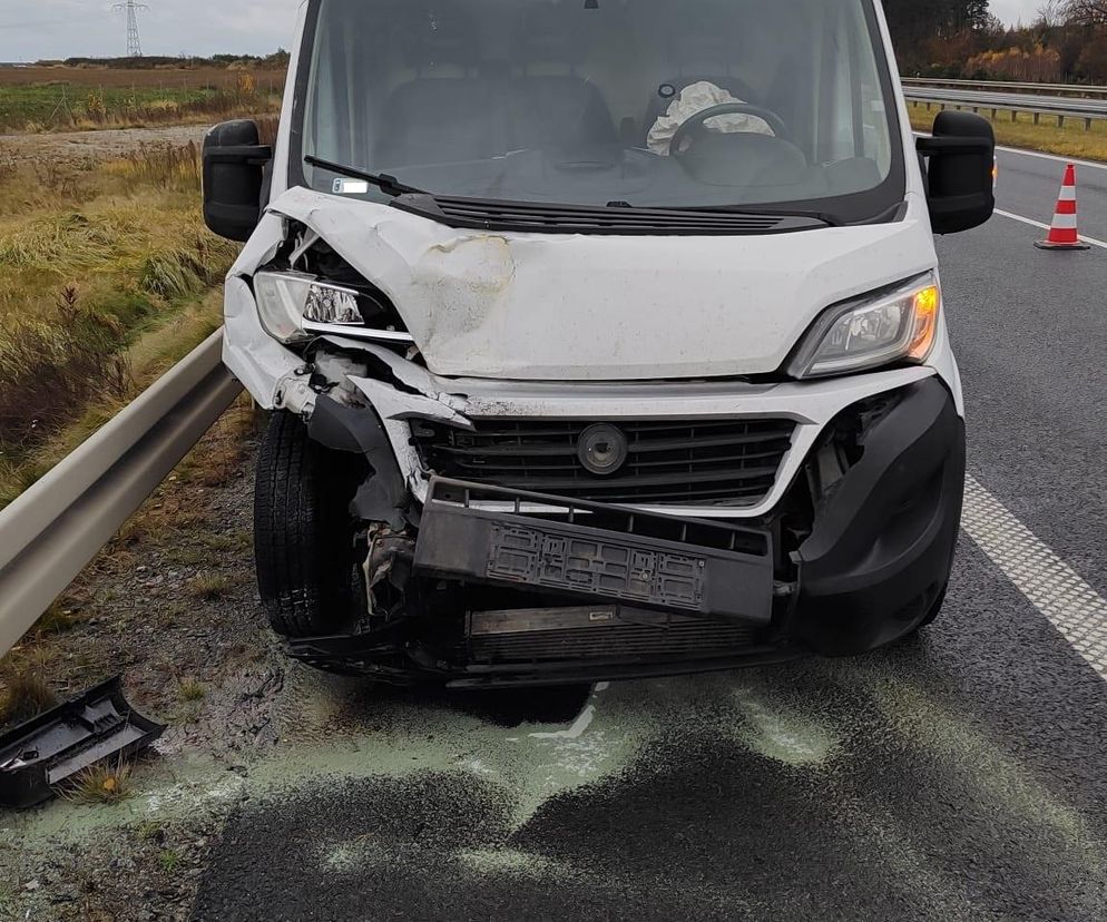 Zderzenie dwóch busów na S5 koło Wilkowic. Jedna osoba poszkodowana