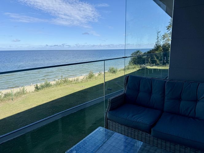 Widok z apartamentu Hevenia w Rewalu