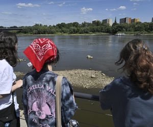 Alarm! Wisła wysycha na naszych oczach. Katastrofalny poziom wody w Warszawie