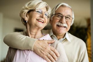 Dodatkowe pieniądze dla emerytów! TOP 10 sposobów na zwiększenie emerytury