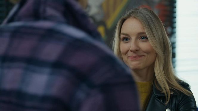 Barwy szczęścia, odcinek 3194. Grażyna (Kinga Suchan), Wiktor (Grzegorz Kestranek)