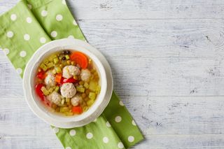 Nie do końca rosół. Niemiecka zupa, które króluje na weselach