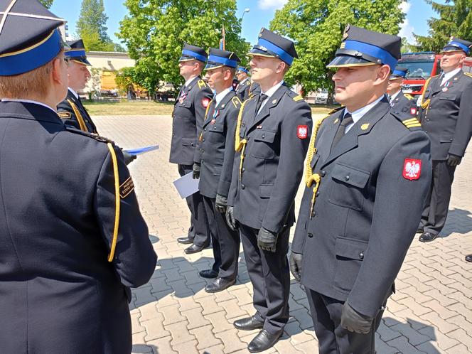 Akty nadania wyższych stopni służbowych odebrało w tym roku 21 strażaków z Komendy Miejskiej PSP w Siedlcach