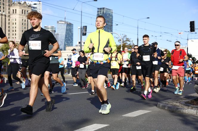 Uczestnicy 46. edycji Nationale-Nederlanden Maratonu Warszawskiego