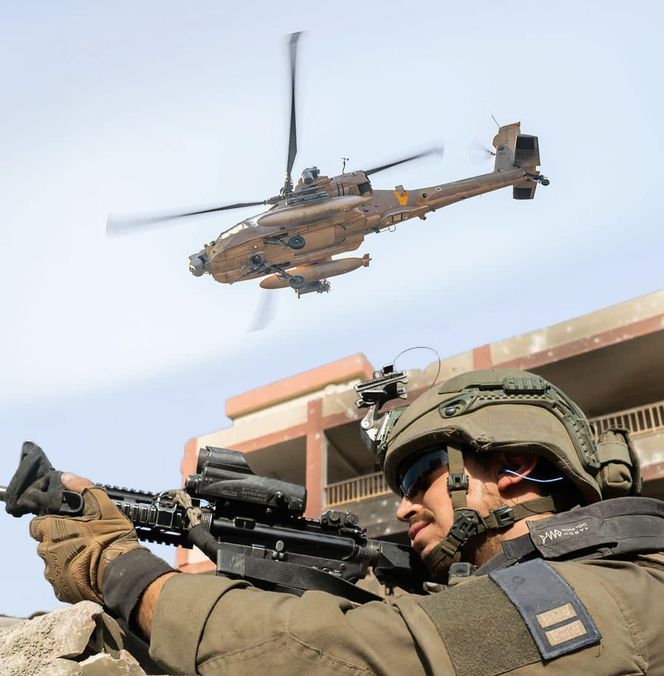 Gaza krwawi, a USA sprzedaje broń. Śmigłowce Apache i pojazdy bojowe dla Izraela