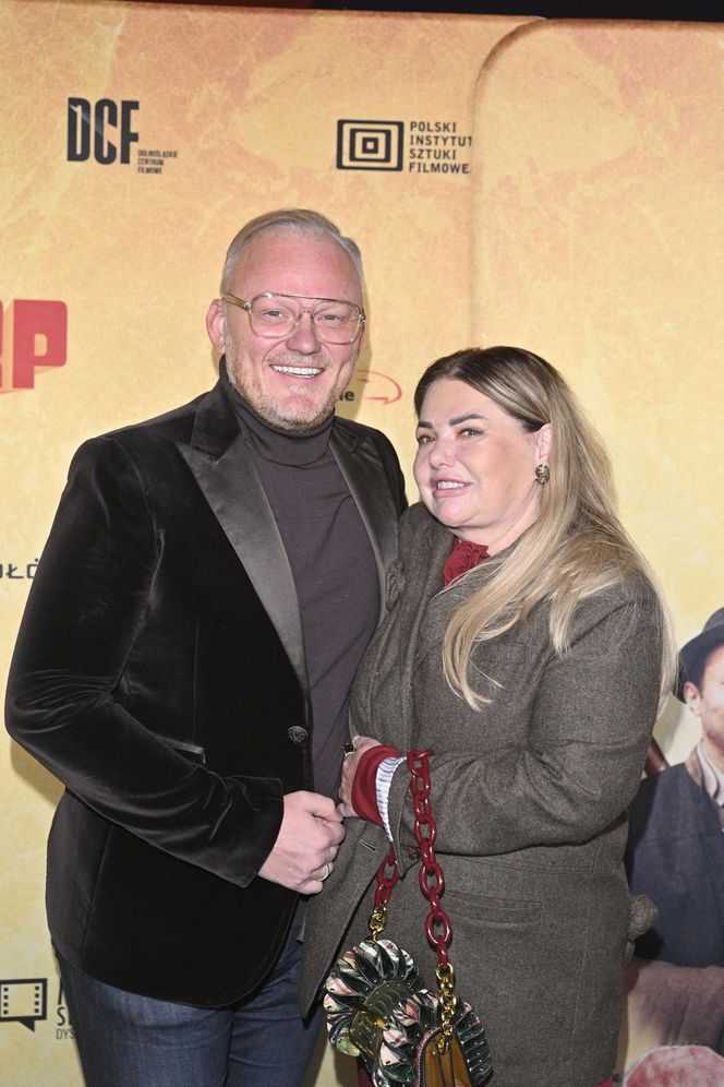 Premiera "LARP. Miłość, trolle i inne questy": Pawł Deląg z partnerką