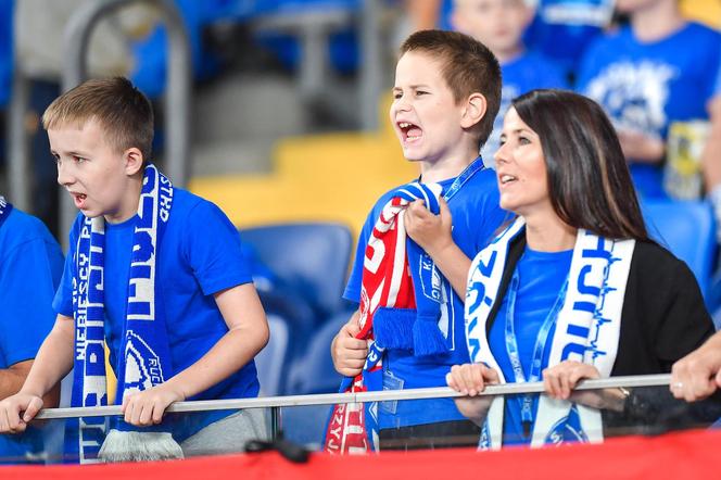 Tłumy kibiców na Stadionie Śląskim. Ruch Chorzów zmierzył się z Pogonią Siedlce