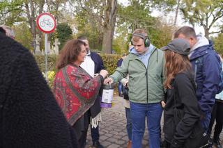 Wszystkich Świętych 2023. Wielkie kwestowanie na Cmentarzu Rakowickim w Krakowie