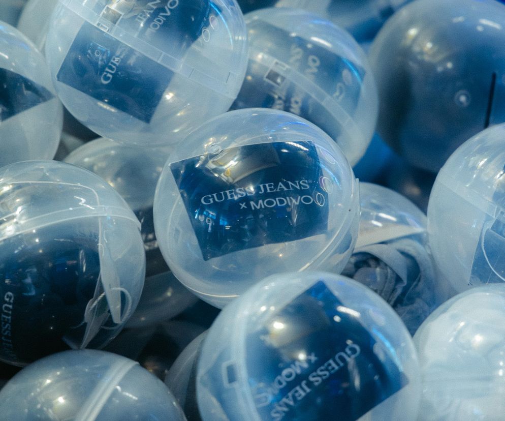 GUESS JEANS x MODIVO