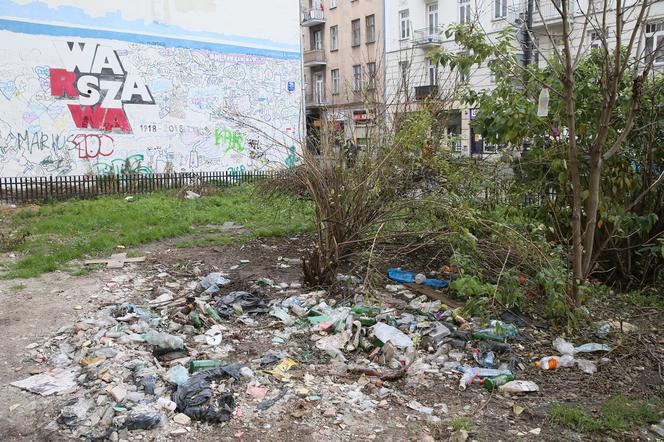 Skwer przy skrzyżowaniu ul.Targowej i ul.Ząbkowskiej