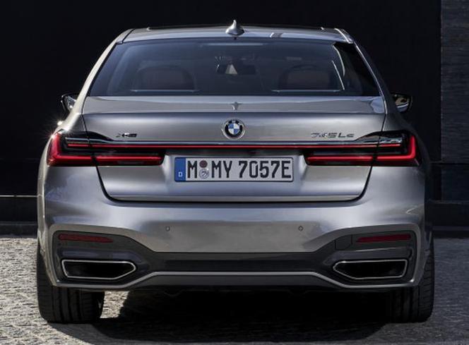 BMW serii 7 G12