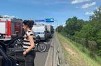 Dramatyczny wypadek pod Szczecinem, kilka osób nie żyje, płoną samochody