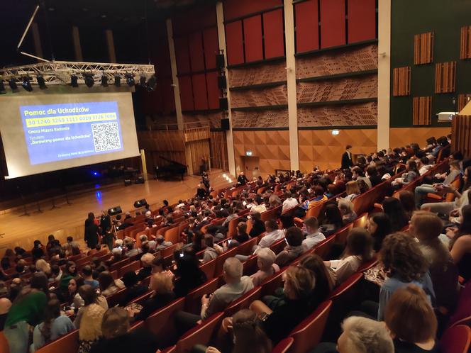 Koncert „Mosty” – radomska oświata na rzecz Ukrainy