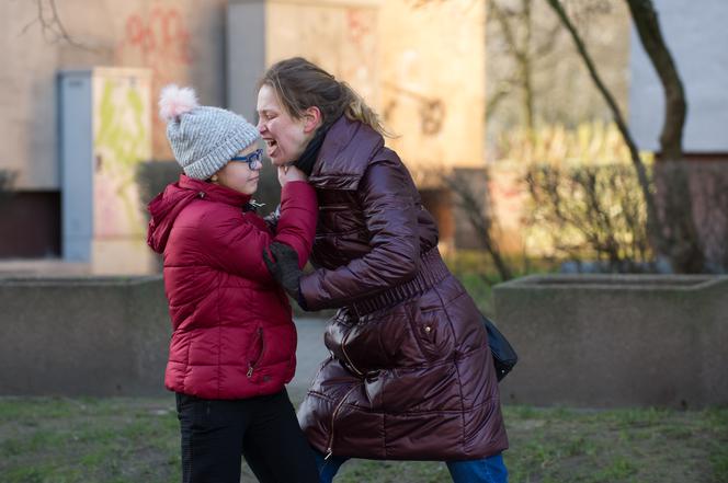 Na Wspólnej, odcinek 2665. Ula (Anna Niedźwiecka), Sylwia Ligocka (Alicja Stasiewicz)