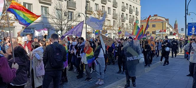  II Marsz Równości przeszedł ulicami Białegostoku. Większy niż 2 lata temu [WIDEO]  [ZDJĘCIA]