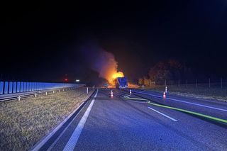 Pożar dźwigu na A1. Zdjęcia z miejsca zdarzenia 