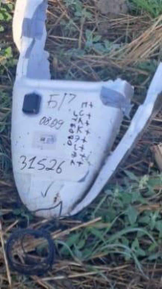 Szczątki siedmiu dronów oraz szczątki pocisku