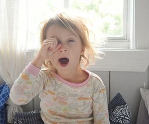 Zmiana czasu na zimowy? Jak łagodnie przestawić wewnętrzny zegar dziecka