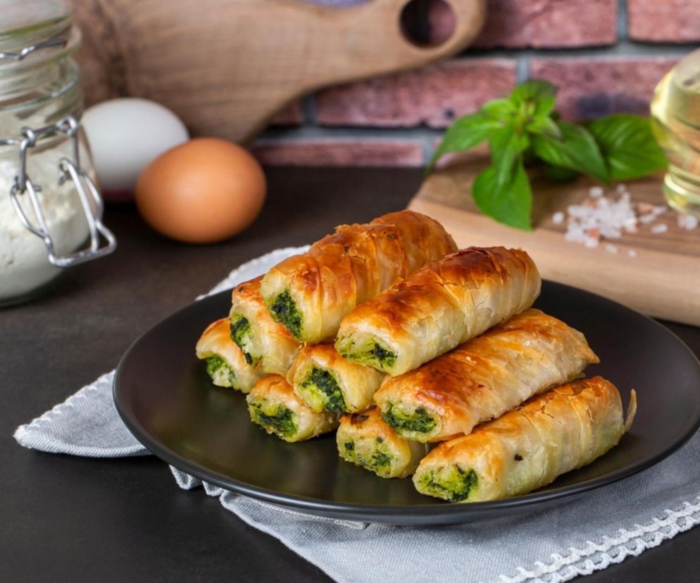 Na spotkania robię te pyszne zawijasy szpinakowe. Znikają, zanim się obejrzę