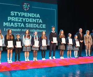 Blisko 700 najzdolniejszych siedleckich uczniów z nagrodami za dokonania w nauce!