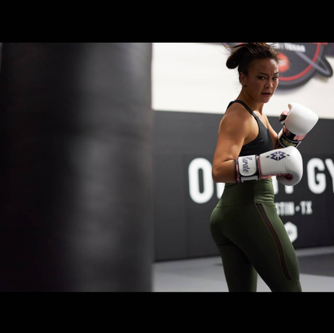 Michelle Waterson, Karate Hottie