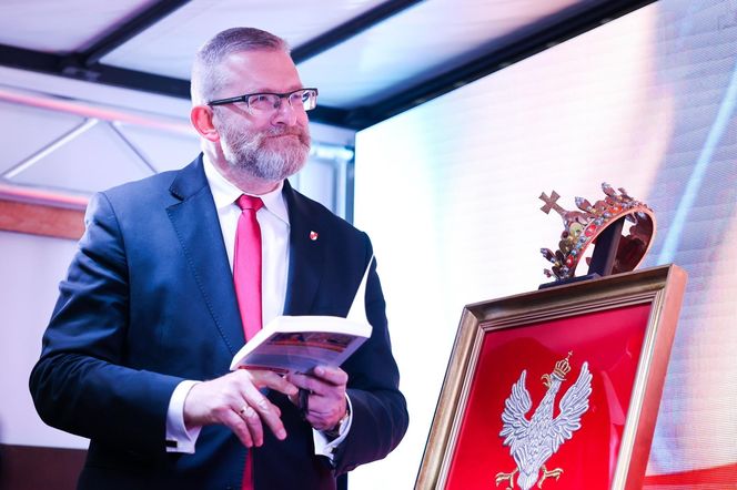 Wybory prezydenckie 2025. Grzegorz Braun z zaskakujacym wynikiem w pierwszej turze
