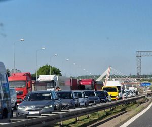 Śmiertelny wypadek na autostradzie A4 w Zabrzu. Droga jest zupełnie zablokowana