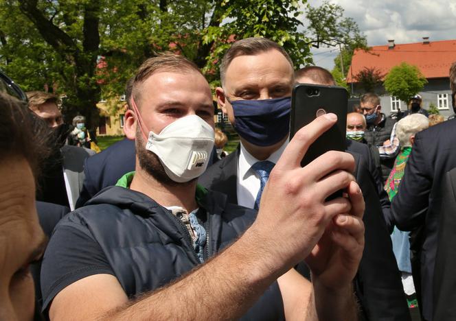 Andrzej Duda. Nie pozwolę na podatek od smartfonów