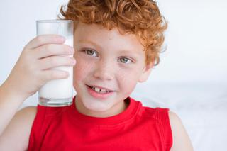 Przekonaj dziecko do picia mleka - będzie rosnąć zdrowo!