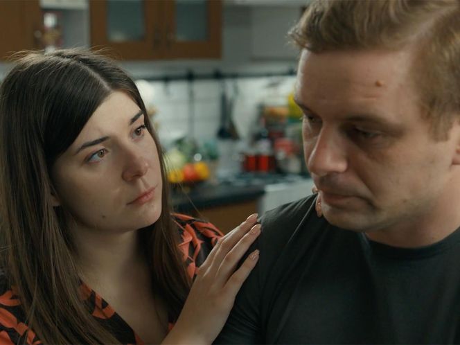 Barwy szczęścia, odcinek 3056: Hubert (Marek Molak), Agata (Natalia Zambrzycka) 