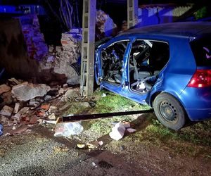 Śmiertelny wypadek w Stoszowicach. 34-latek zginął, pasażer trafił do szpitala!