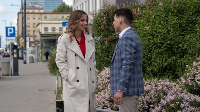 Na Wspólnej odc. 4063. Tadeusz (Jakub Pruski), prawniczka Kalina (Katarzyna Gałązka)