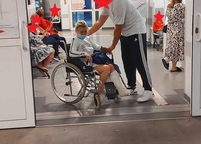 Cayra połamała się na koncercie
