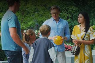 M jak miłość, odcinek 1769: Marcin (Mikołaj Roznerski), Iza (Adriana Kalska), Radek (Philippe Tłokiński), Szymek (Staś Szczypiński), Maja (Laura Jankowska)