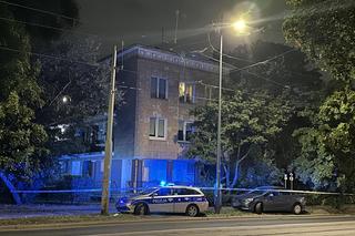 Tajemnicza akcja policji w środku nocy w Warszawie. Otoczyli teren taśmami, robili mnóstwo zdjęć