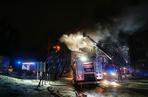 Nocny pożar na pl. Wałowym w Gdańsku. Strażacy gasili ogień do rana [23.01.2021 - 24.01.2021]