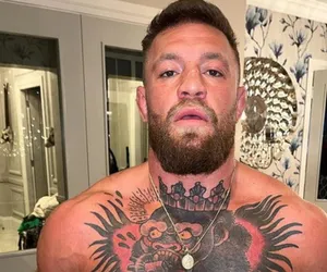 Conor McGregor nie wiedział, że jest nagrywany i robił to bez skrępowania! Niczego się nie wstydził, obrazki poszły w świat