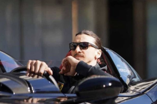 Zlatan Ibrahimović przewietrzył głowę w wyjątkowym Ferrari. Co to za wóz i ile kosztuje?