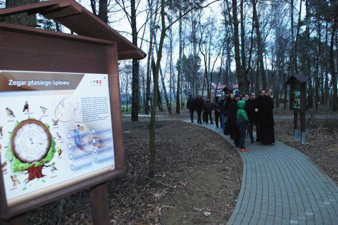 Małpi Gaj w Kaliszkowicach Ołobockich - powstała nowa ścieżka edukacyjno-przyrodnicza
