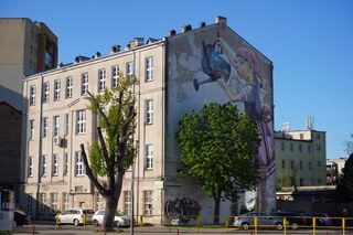 Mural Dziewczynka z konewką