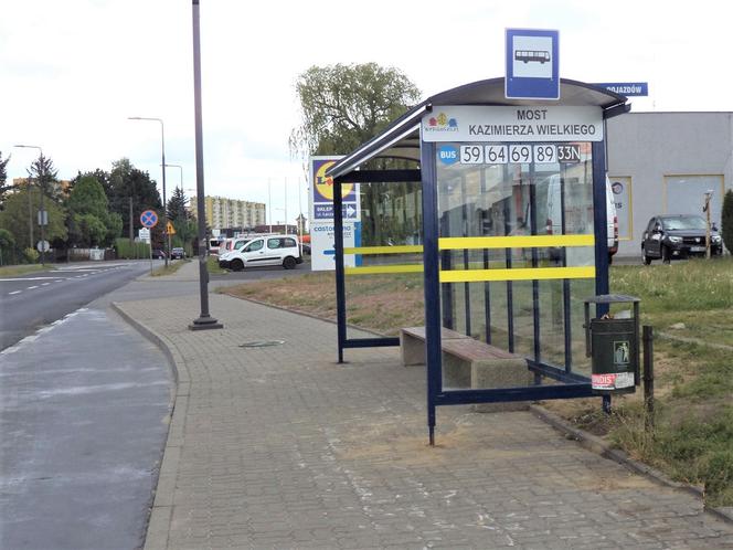 Nowe wiaty przystankowe