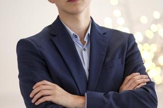 Pierwsza Miłość: serialowy Tomek dorastał na oczach widzów! Tak zmienił się Oskar Wojciechowski. Dziś to już dorosły mężczyzna!