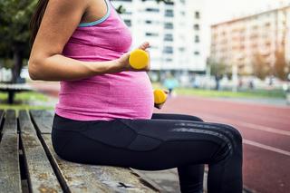 Ćwiczenia w ciąży pomogą uchronić dziecko przed tą chorobą. Wystarczy 20 minut dziennie