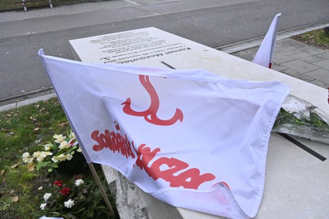 Grób Kornela Morawieckiego na  Powązkach Wojskowych