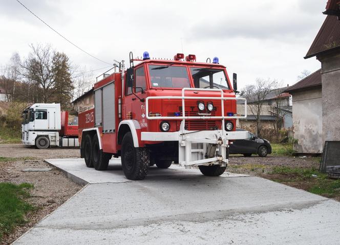 Strażacy śrubokrętem ratowali dziecko