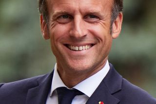 Prezydent Emanuel Macron rozmawiał telefonicznie z papieżem