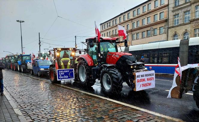 Rolnicy protestują. Utrudnienia na drogach w całej Polsce